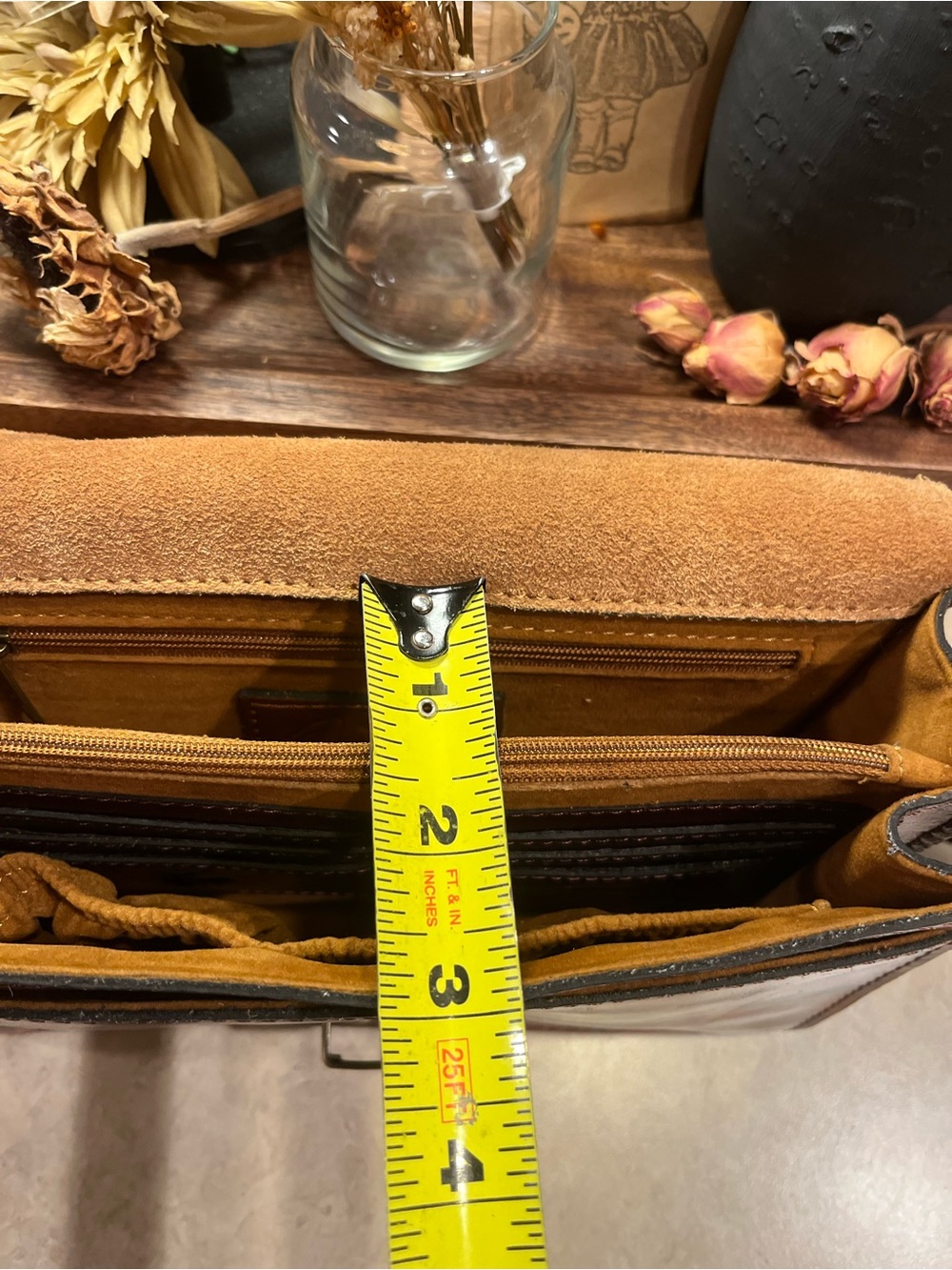 Patricia Nash ~ Like New 
Floral Leather Crossbody Bag in Brown and Burgundy - Picture 2 of 13